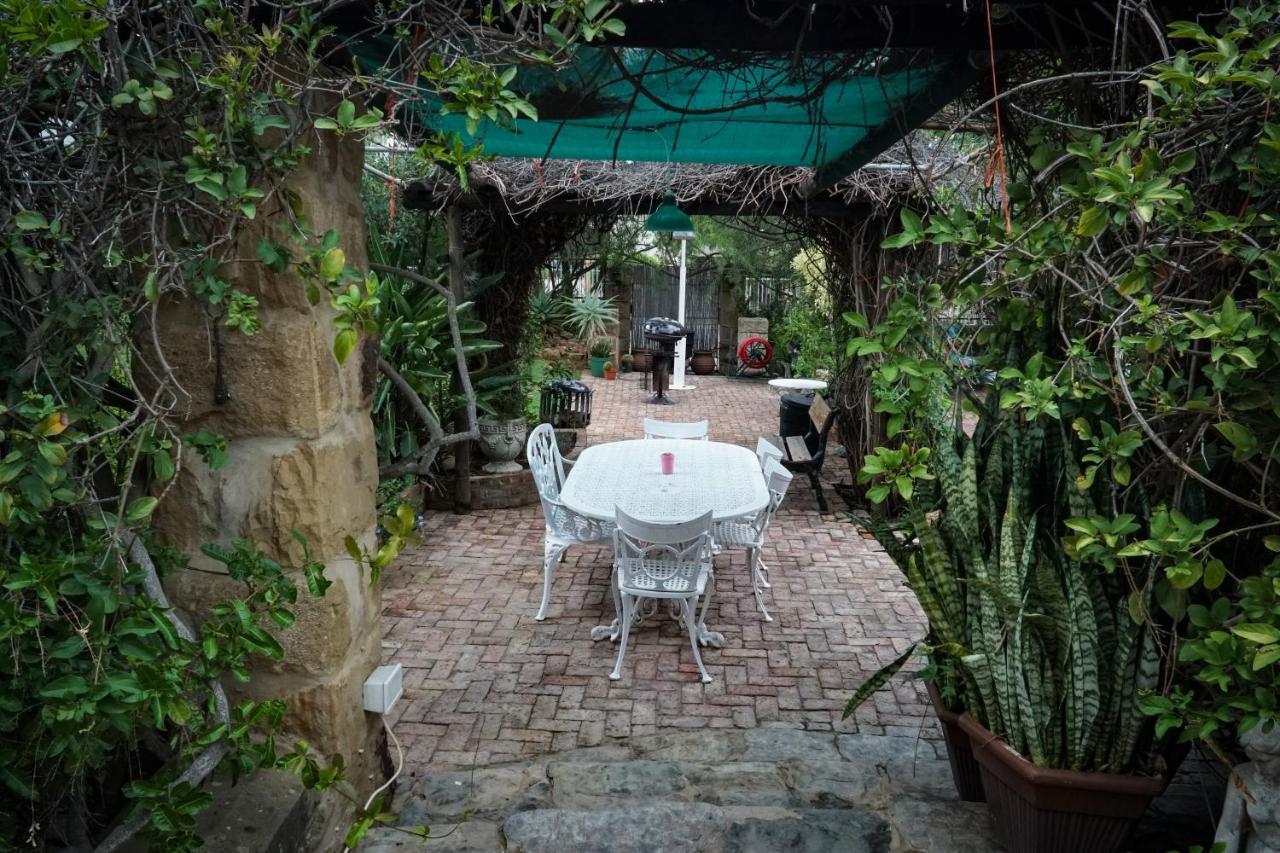 Outentique Accommodation Oudtshoorn Εξωτερικό φωτογραφία