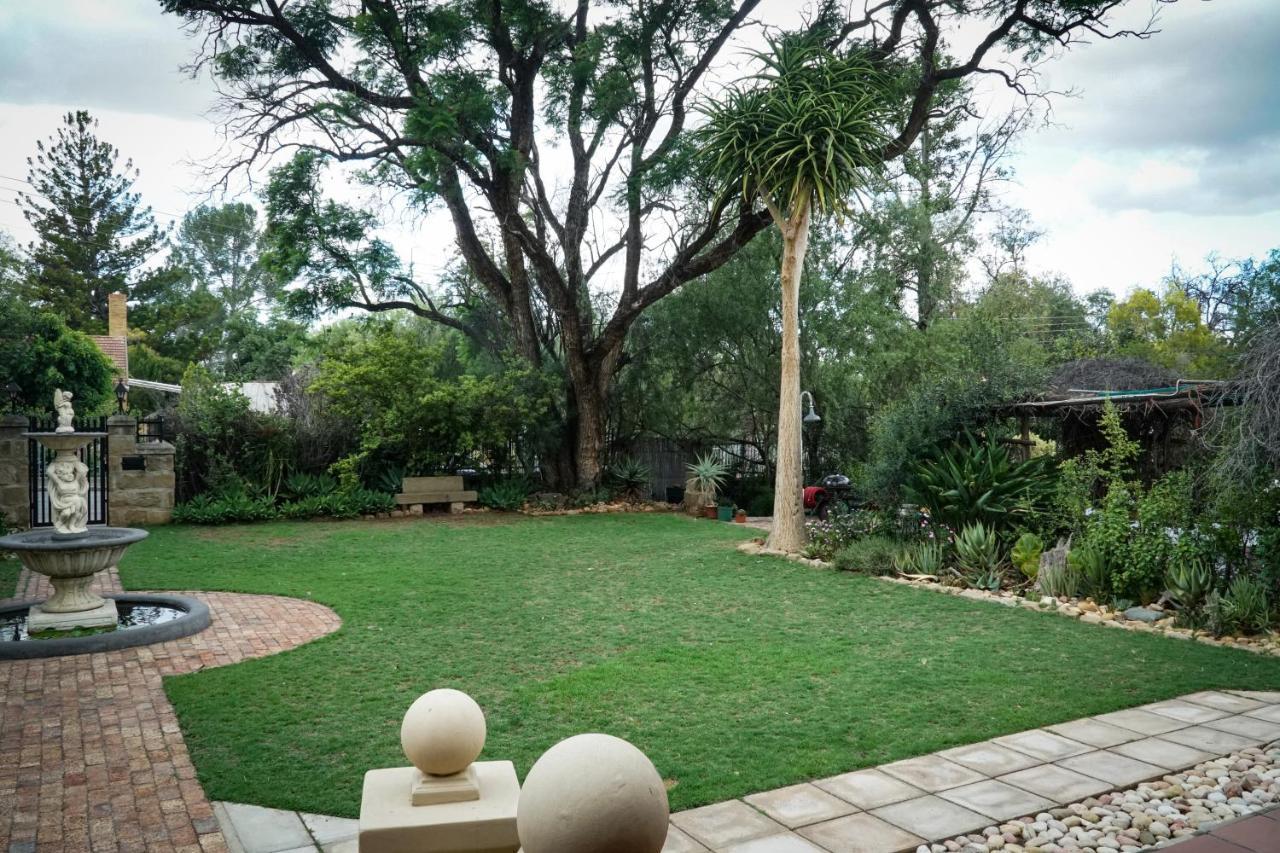 Outentique Accommodation Oudtshoorn Εξωτερικό φωτογραφία