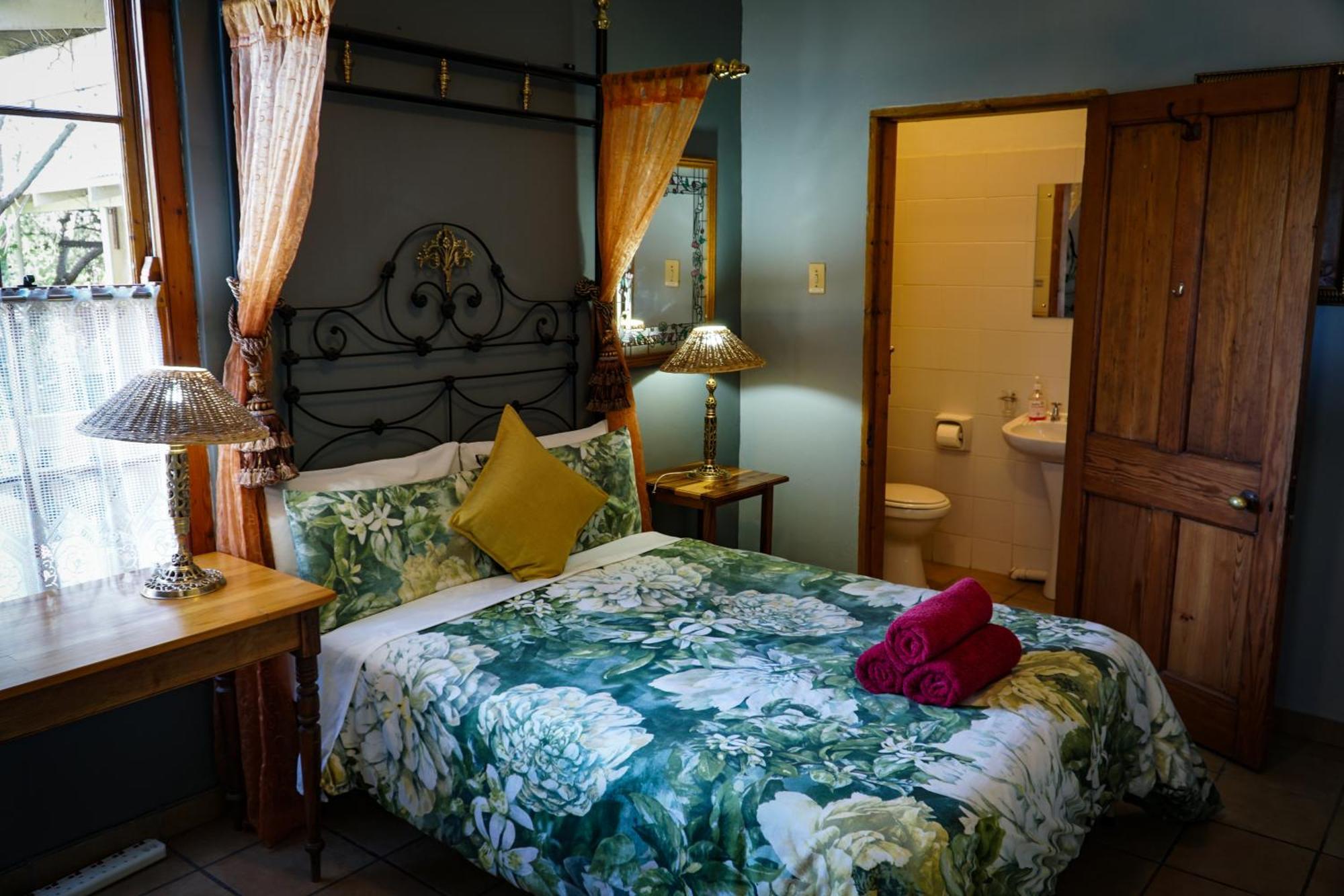 Outentique Accommodation Oudtshoorn Εξωτερικό φωτογραφία